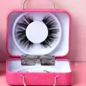 Lash style wild